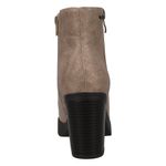 MAFER-307_ARENA_3.jpg