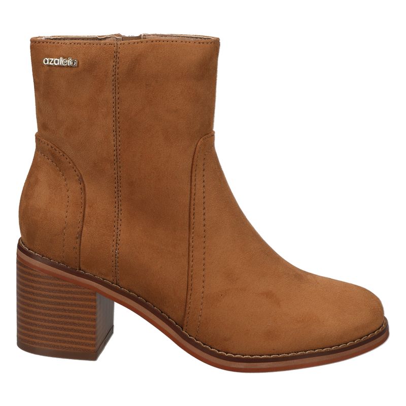 LENNA-026_CAMEL_2.jpg